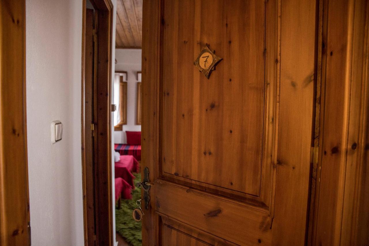Ξενώνας Πατρικό Neraïdochóri Bagian luar foto
