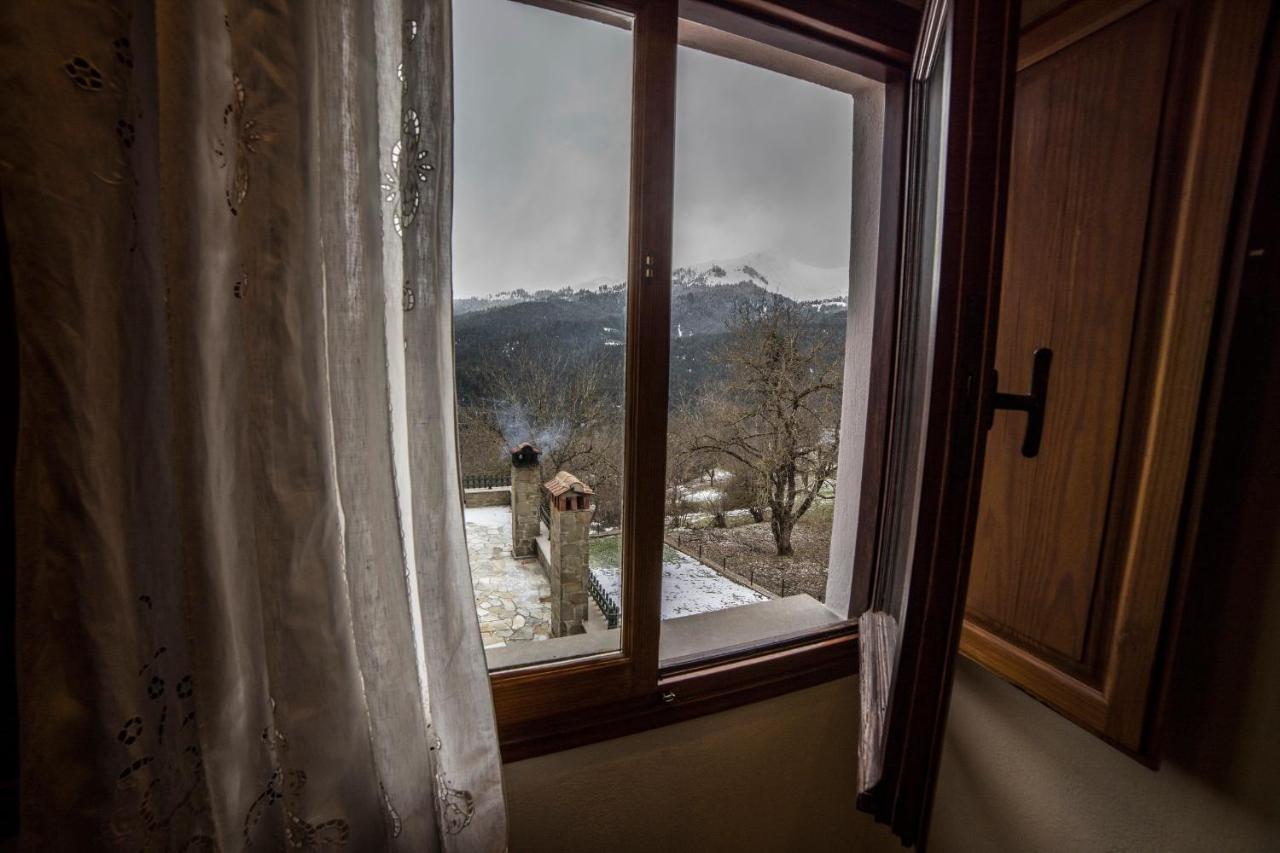 Ξενώνας Πατρικό Neraïdochóri Bagian luar foto