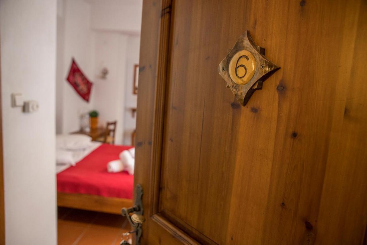 Ξενώνας Πατρικό Neraïdochóri Bagian luar foto